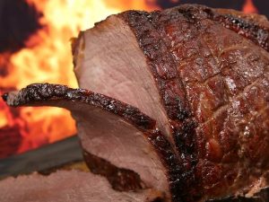 Electric smoker bbq food